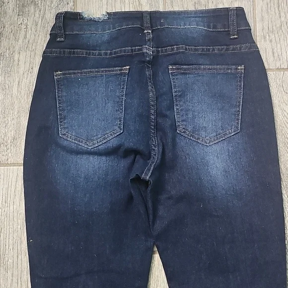 STRETCH DENIM CAPRI - Picture 9 of 10